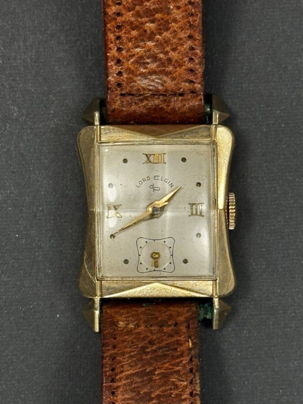 Elgin Lord Elgin 21J Cal 670 14K GF Hourglass Art Deco Wristwatch